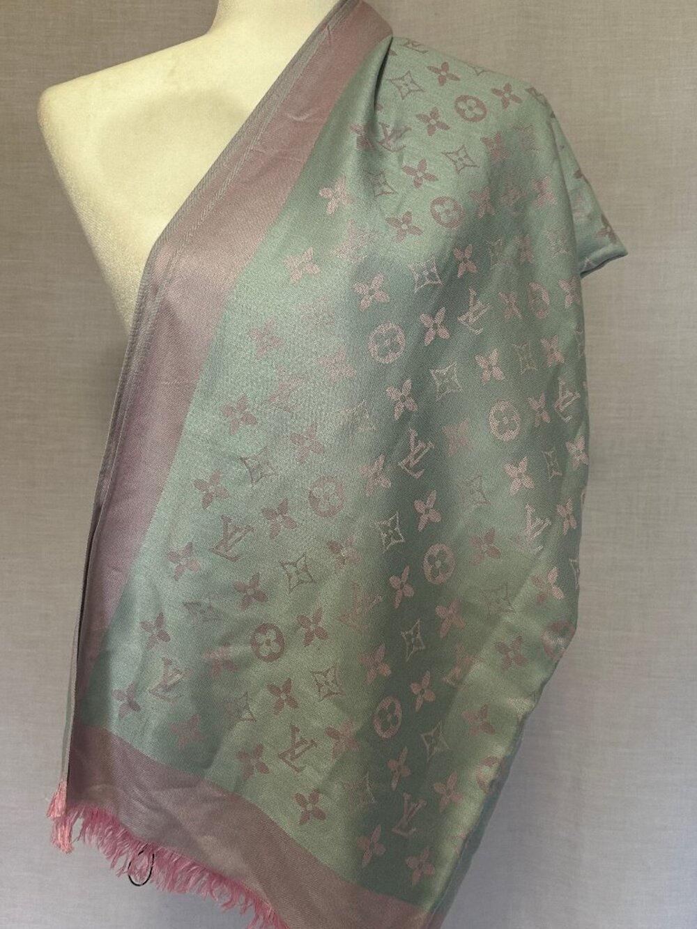 LV Style Monogram Shawl Wrap Pink Green Cashmere Silk Oversized Scarf Italy